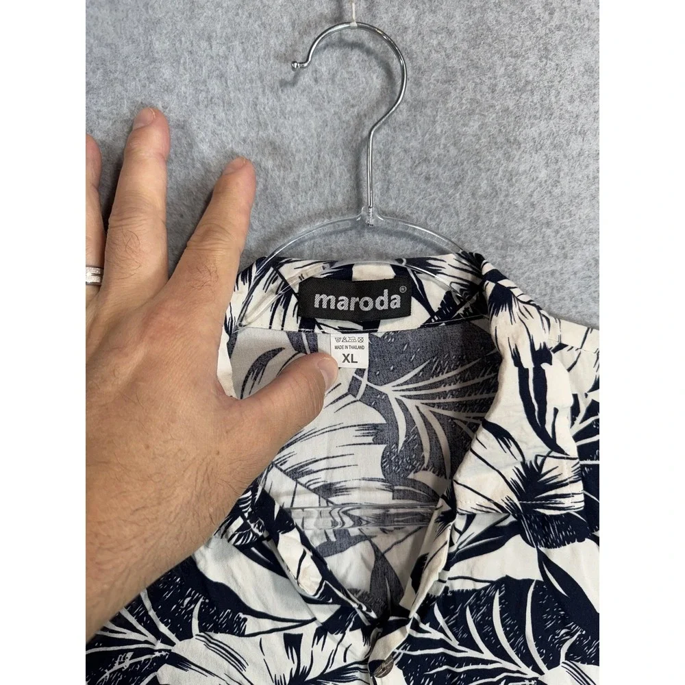 Maroda Shirt Mens XL Black White Tropical Hawaiian Short Sleeve Button Up Floral